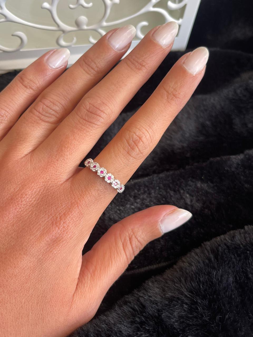 Flowers silver ring with red stones