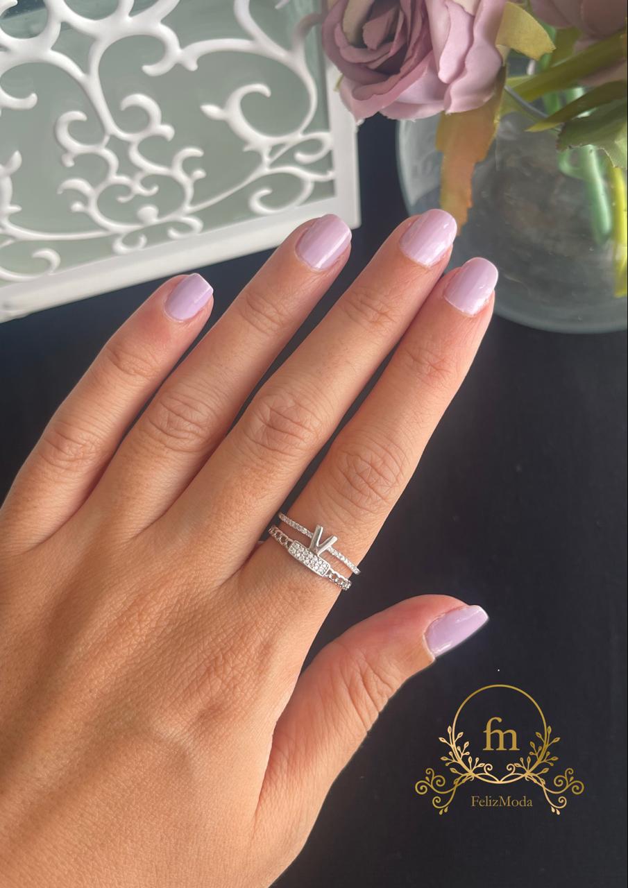 V Silver ring double layered with zircon stones free size