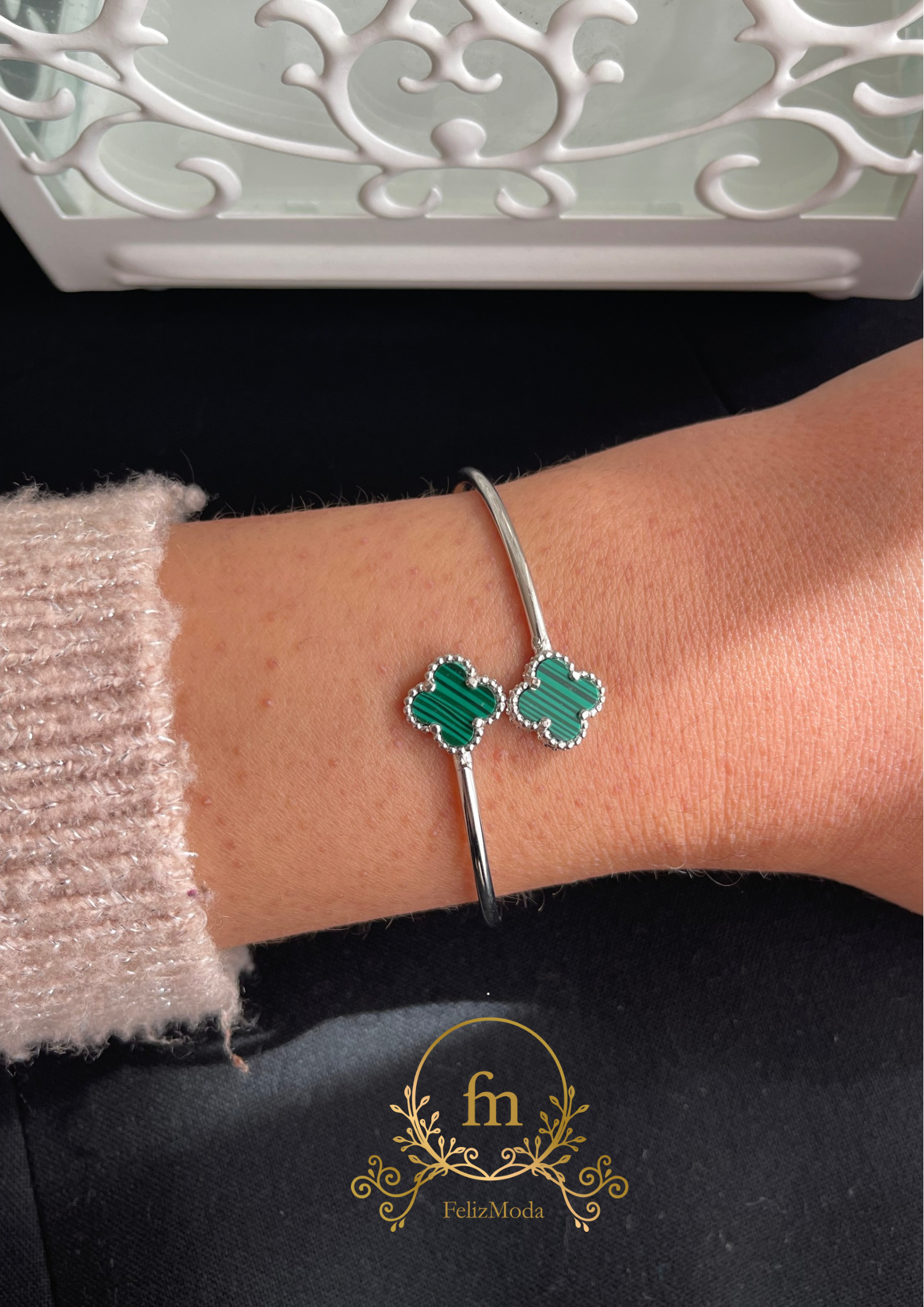 Green stone trendy silver bangle