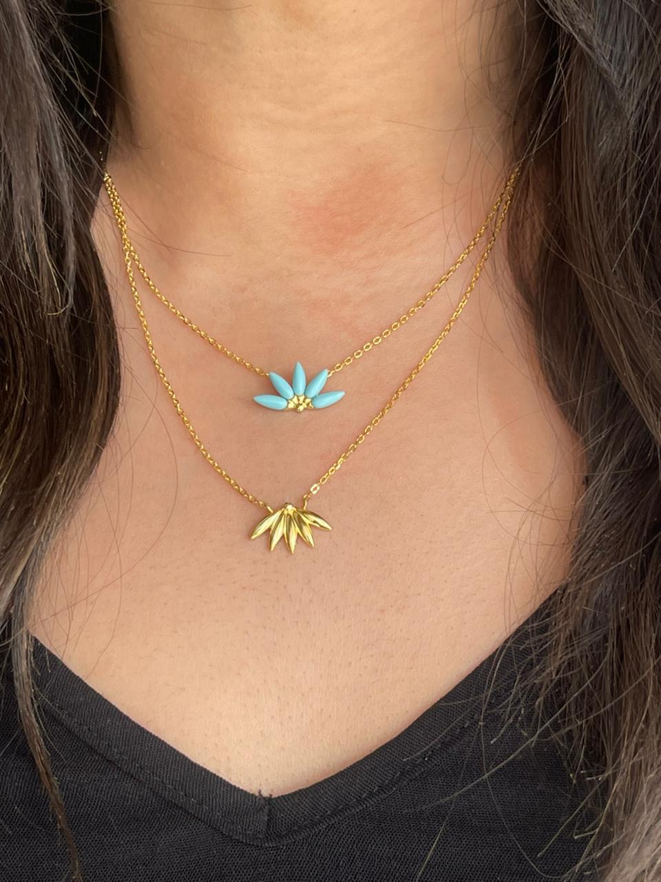 Half Fayrouz flowers silver necklace gold plated double layered