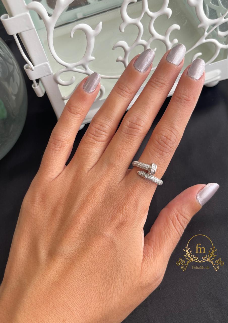 Pin zircon stones silver ring