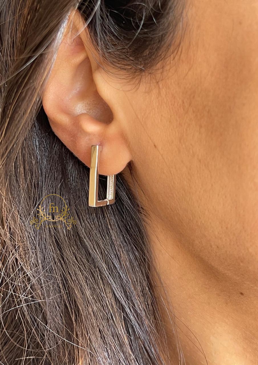 Square plain silver earrings
