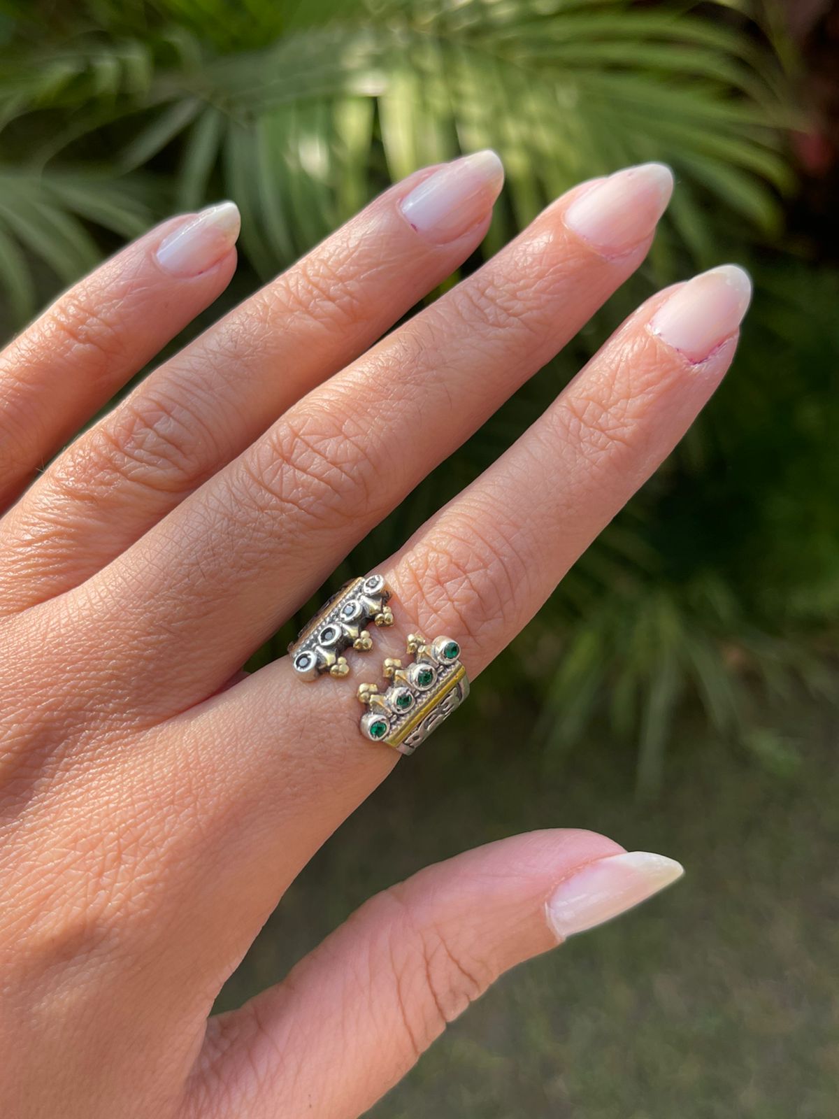 يا اعز من عينى قلبى لقلبك مال Silver ring gold plated with green stones