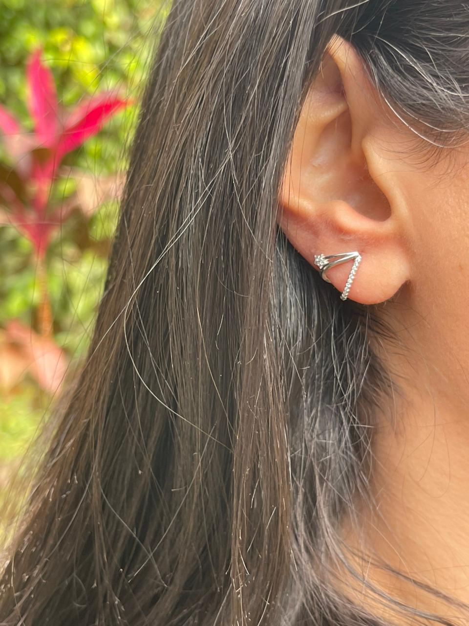 Small flower silver earrings