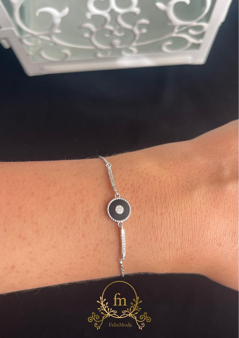 Round black pendant silver bracelet