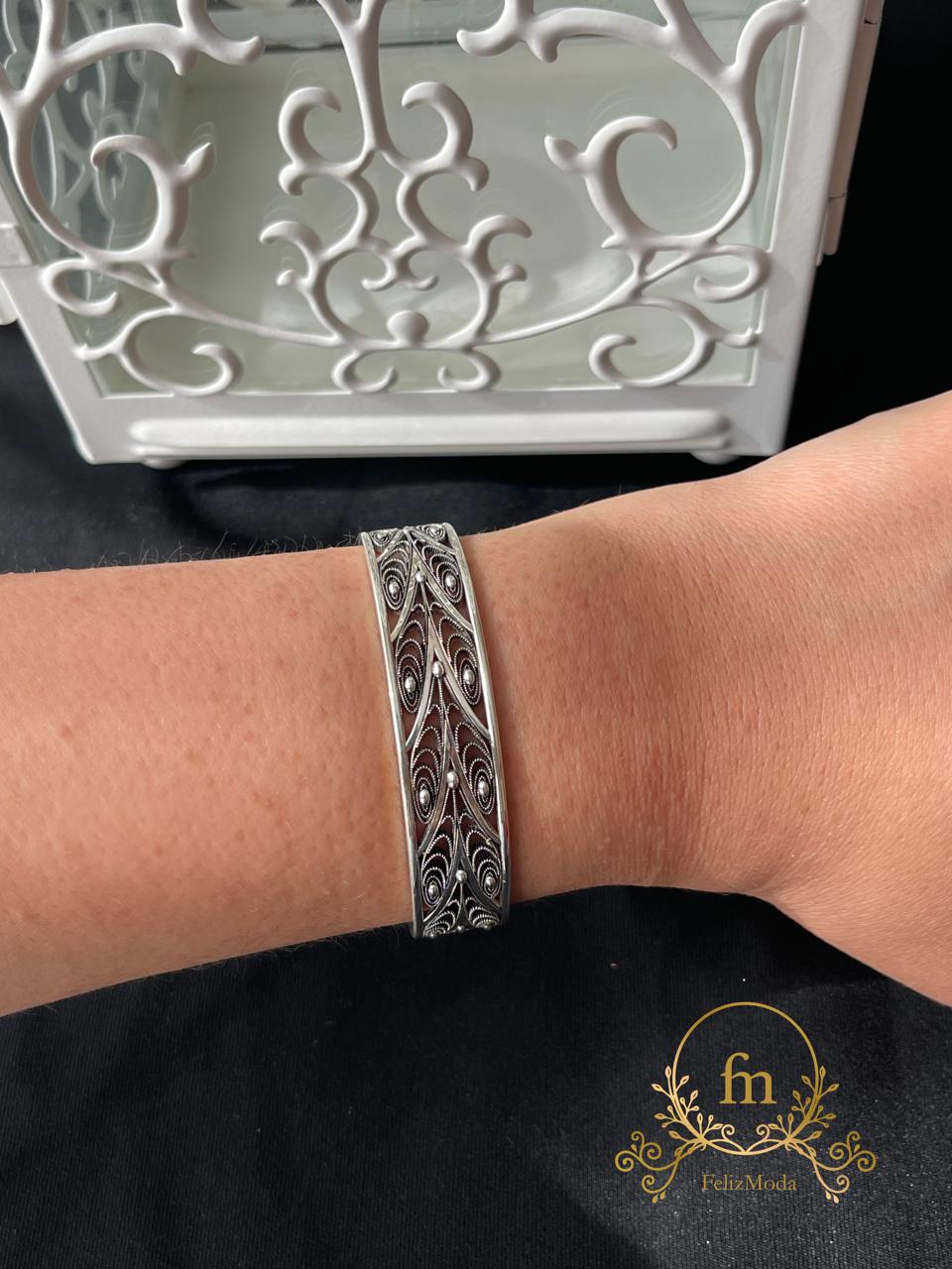 Multiple circles indian designed silver bangle free size adjustable