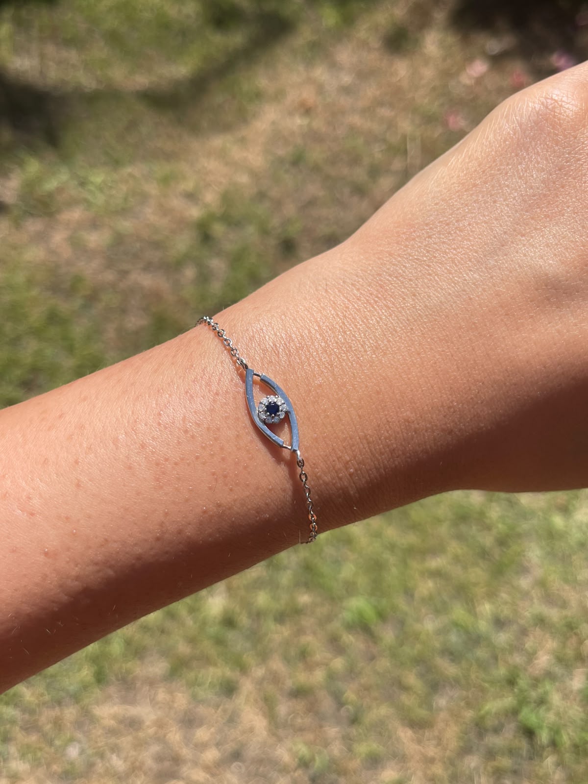 Blue eye silver bracelet