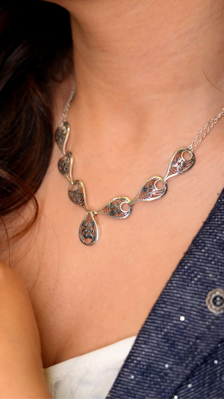 Mutliple oval pendants silver necklace