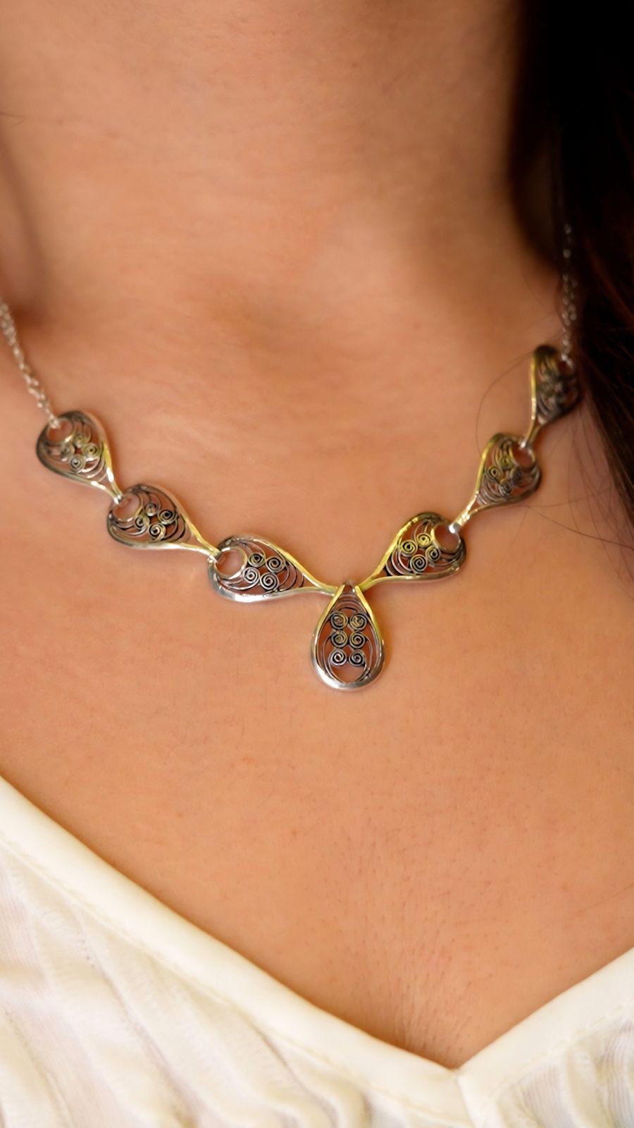 Mutliple oval pendants silver necklace
