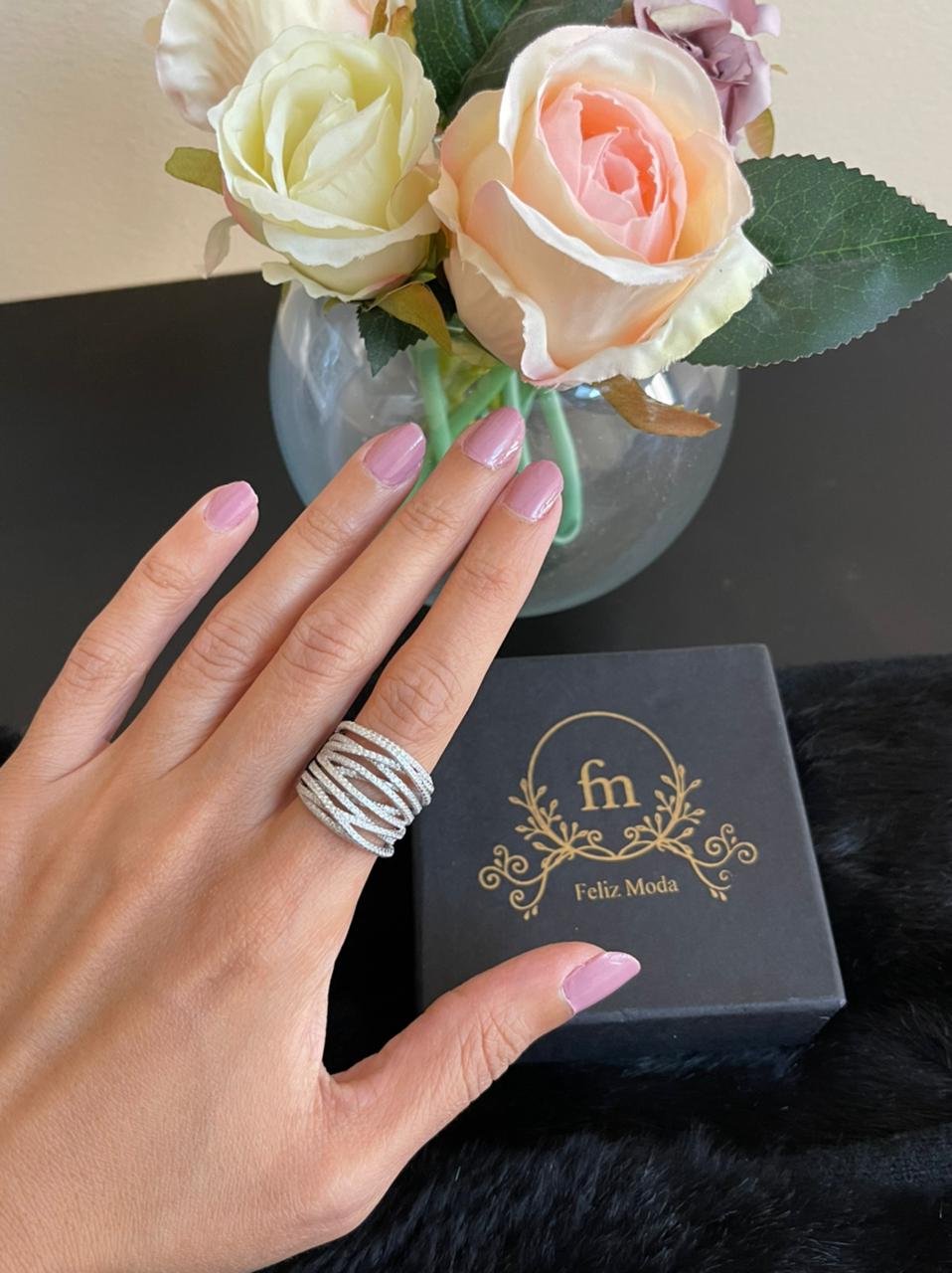 Multiple zircon stones silver ring