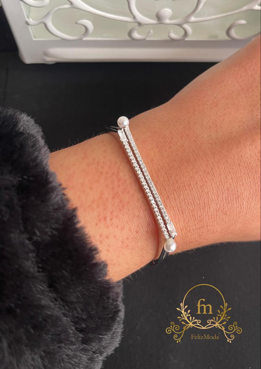 Two pearls silver bangle with zircon stones