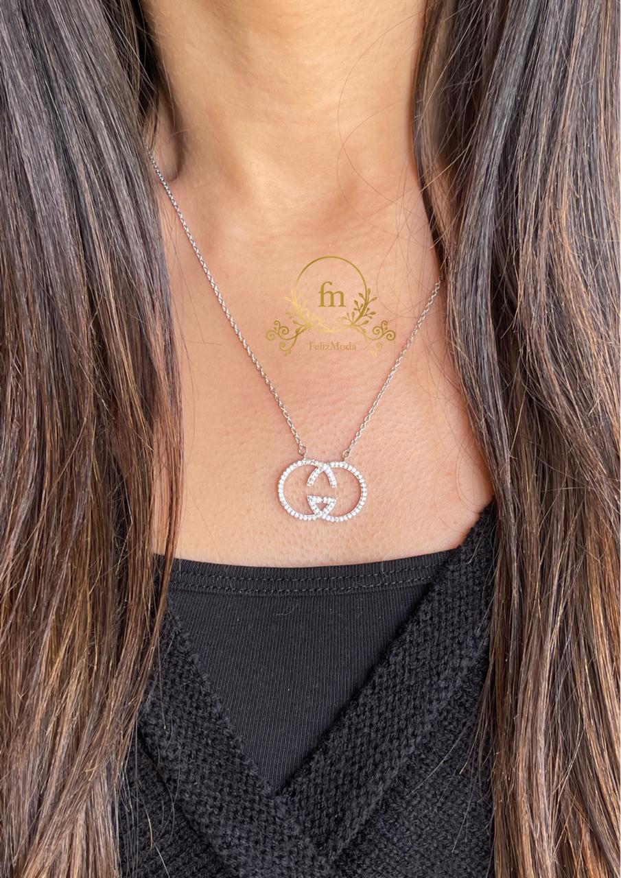 Two connected circles silver necklace