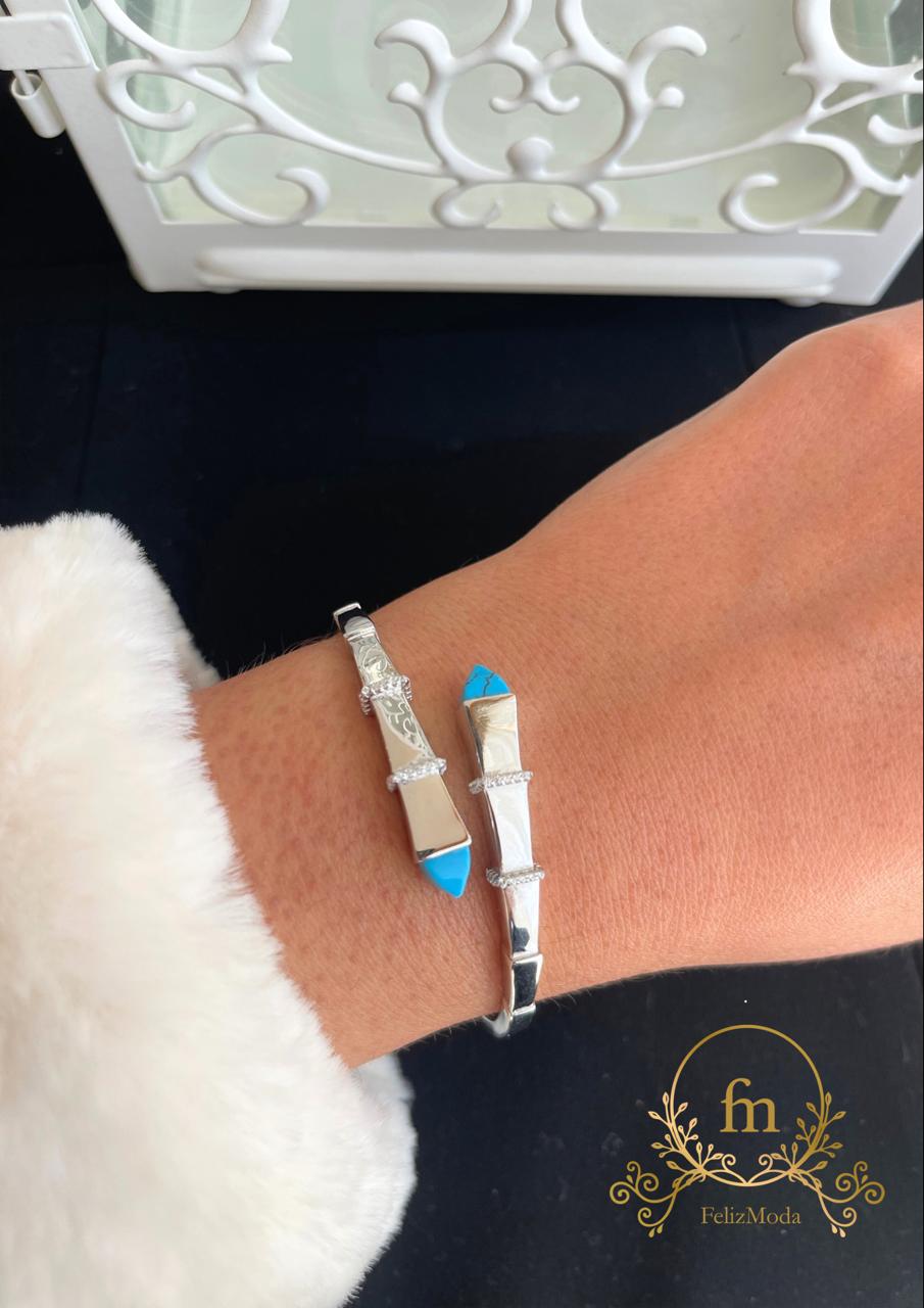 Two fayrouz stones silver bangle