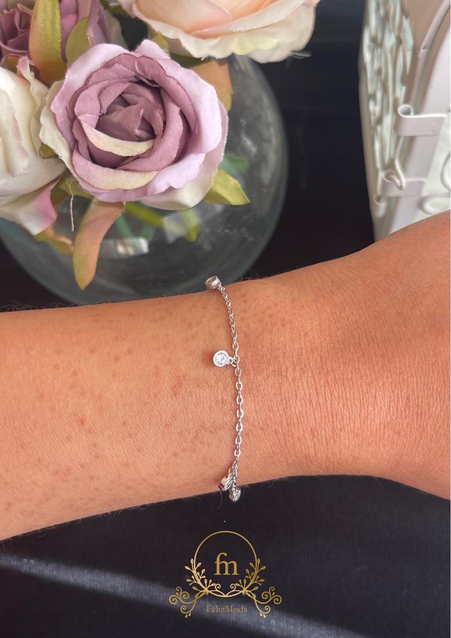 Dangling crystals silver bracelet with white stones
