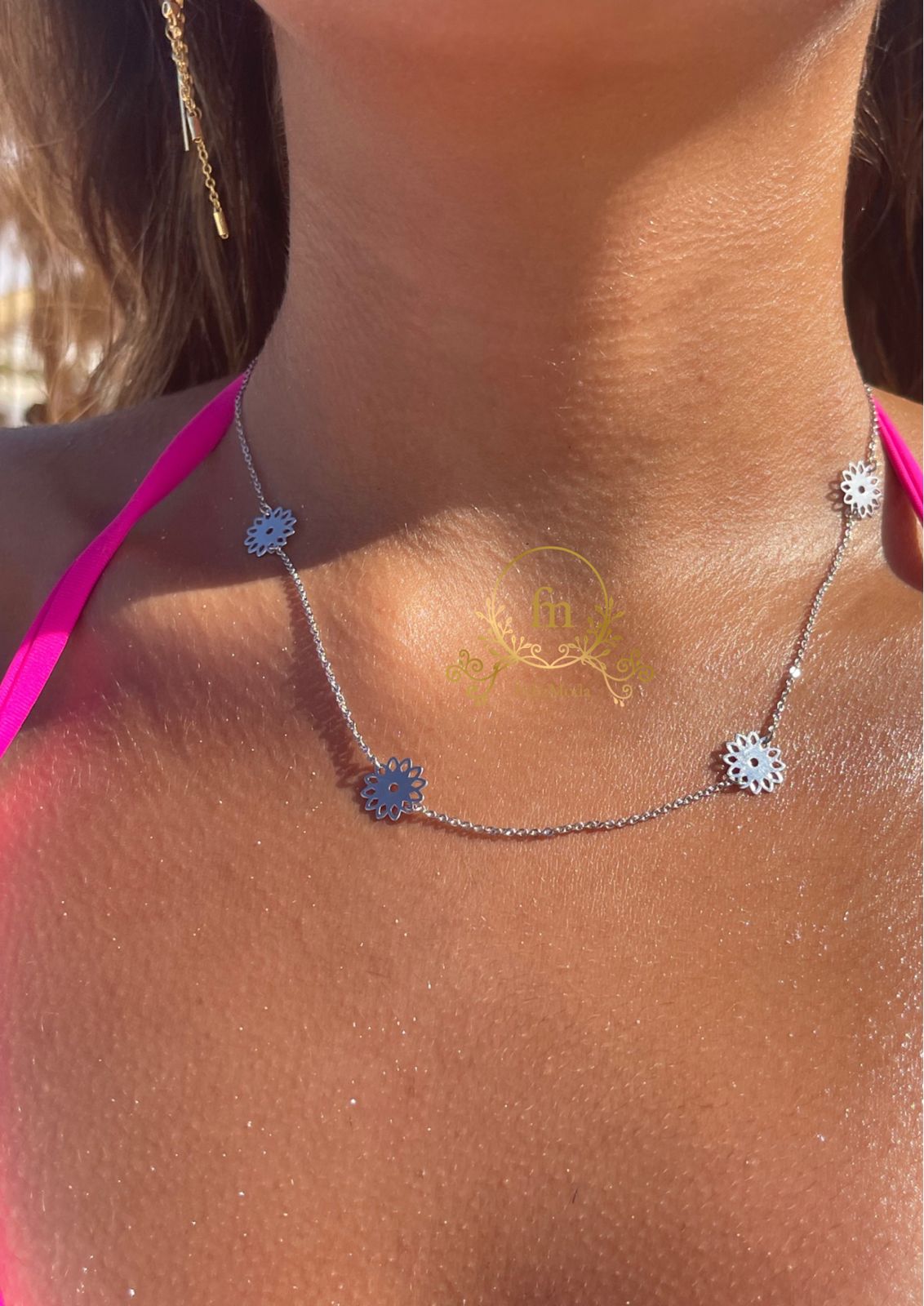 Multiple flowers silver necklace -MODA011