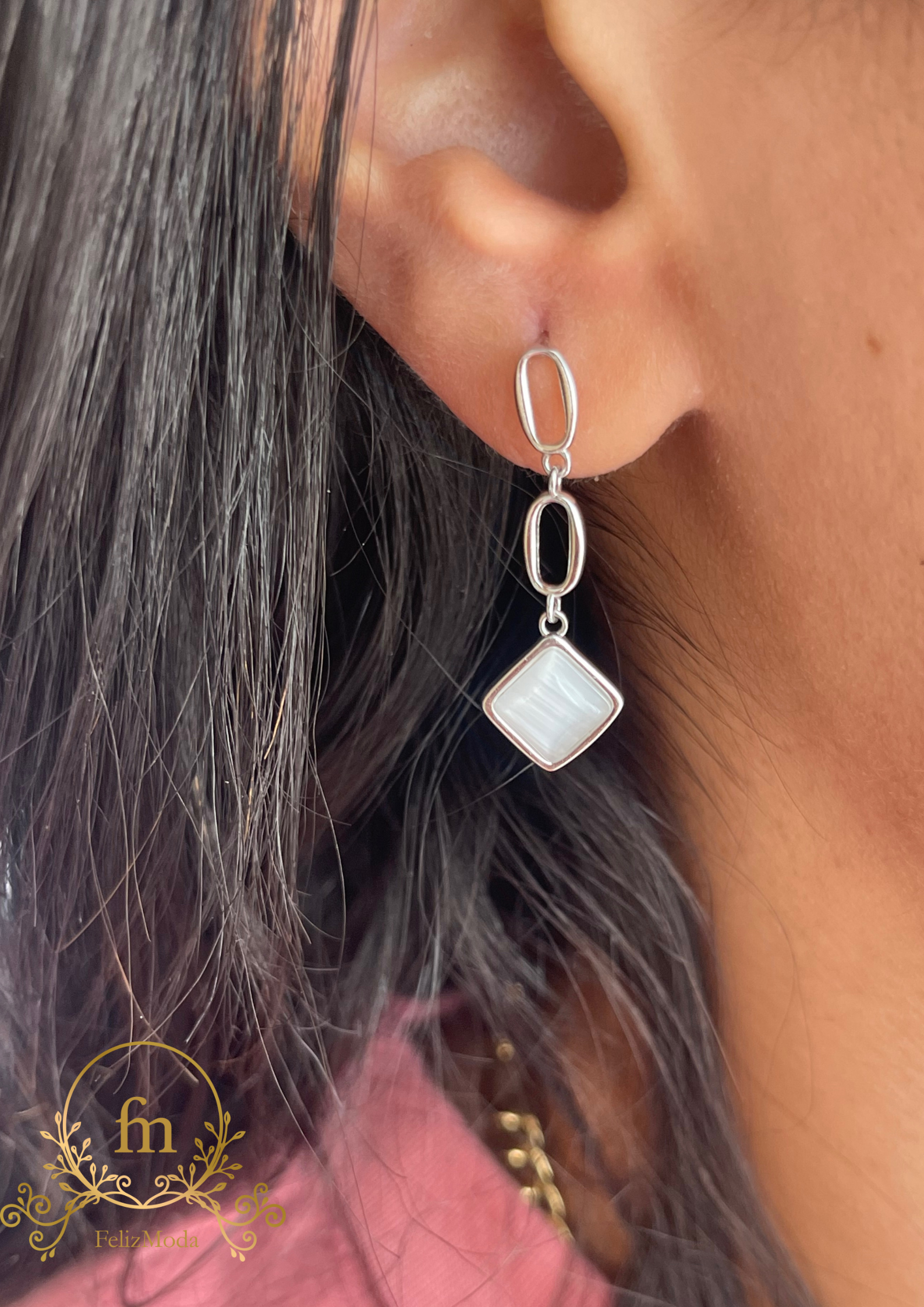 Three connected ovals with pearl silver earrings