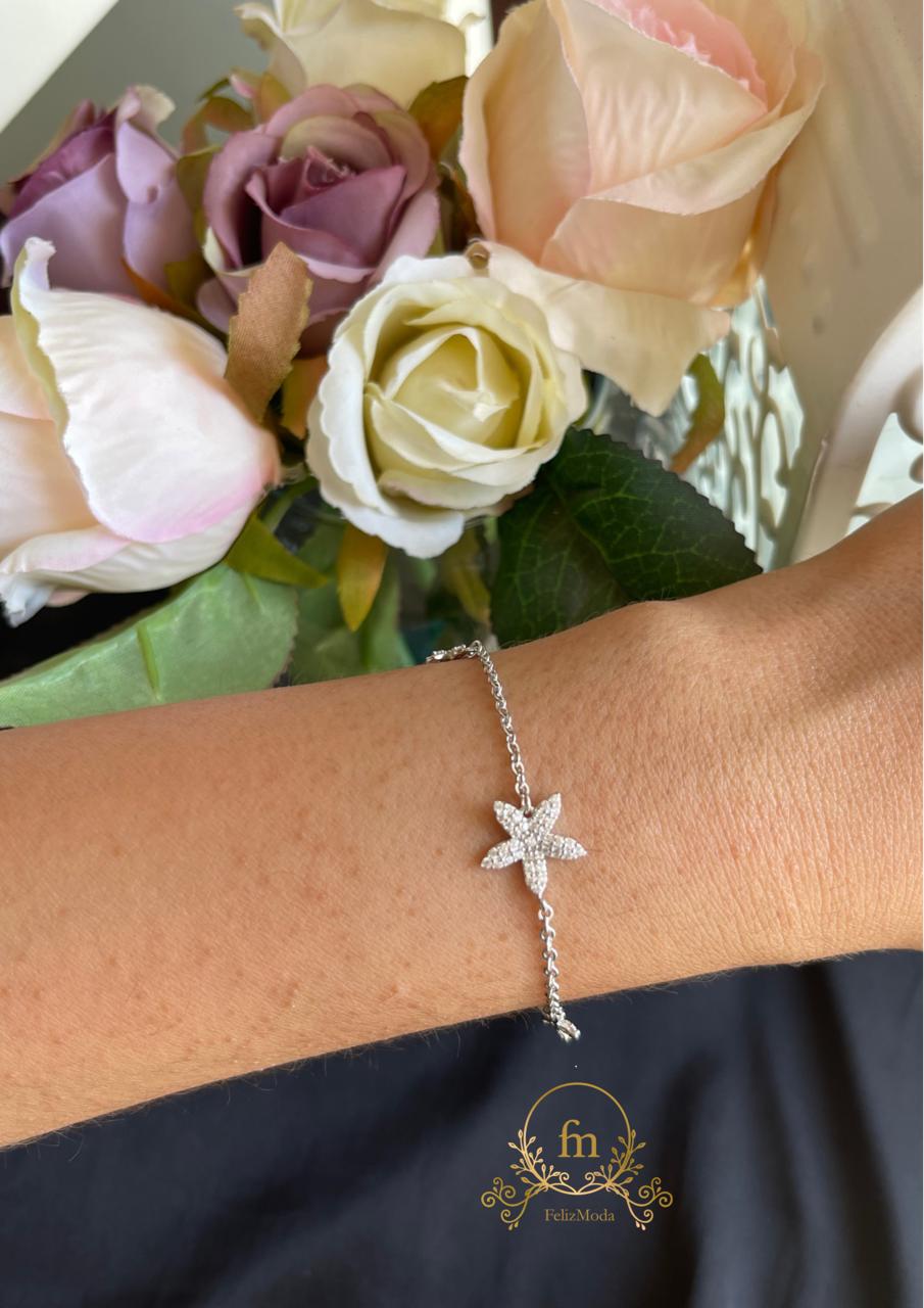 Flower silver bracelet with two side small flowers - FM13