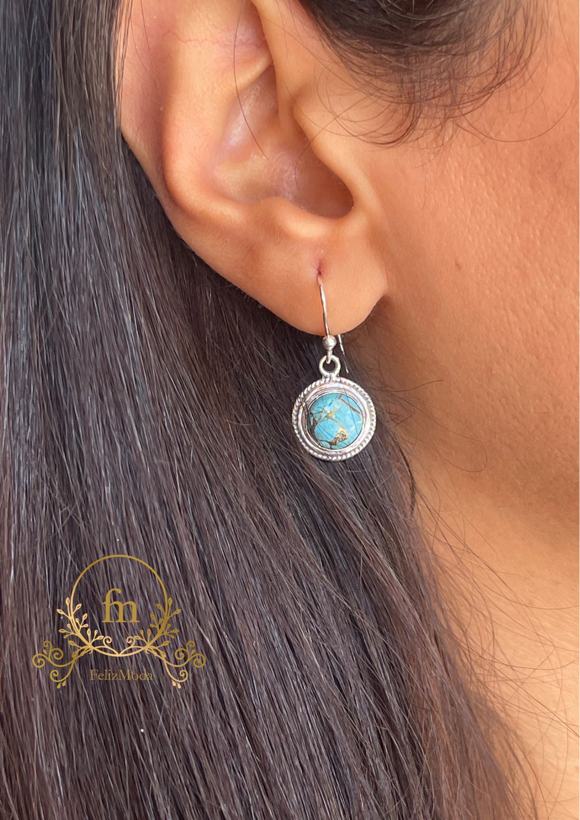 Fayrouz round pendant silver earrings