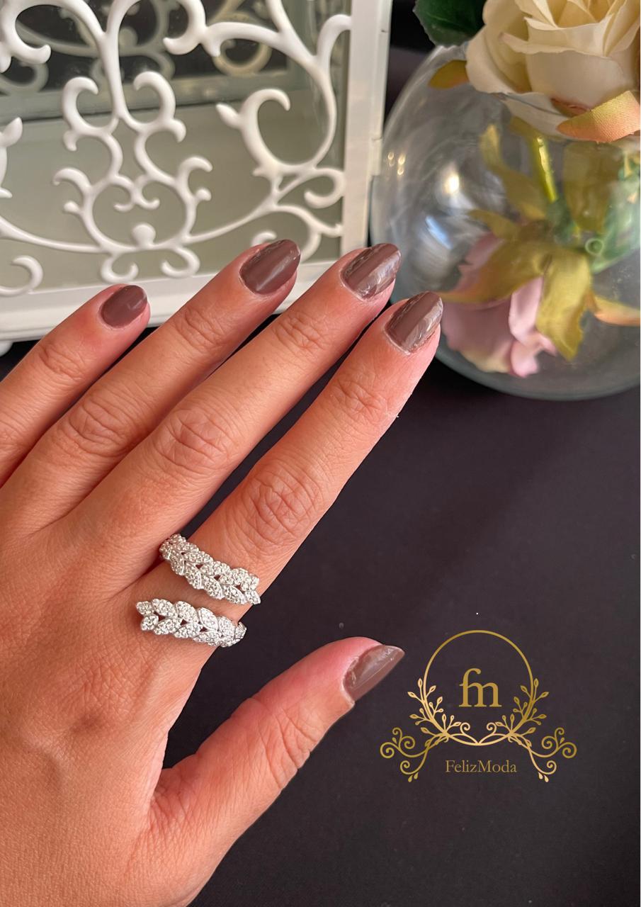 Shinny zircon stones leaves silver ring free size