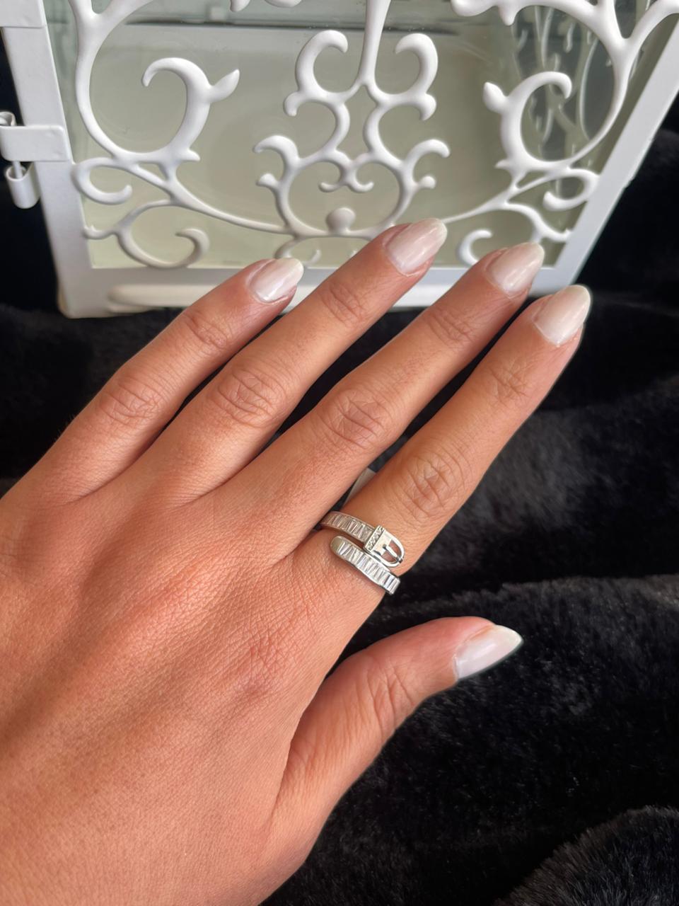 Trendy belt with crystals silver ring free size