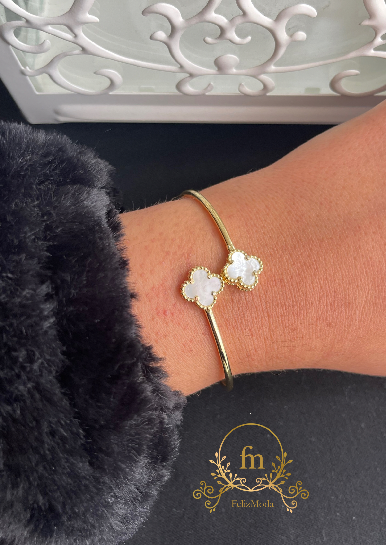 White stones trendy silver bangle gold plated