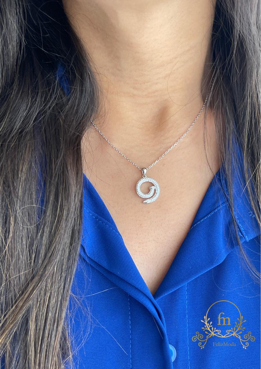 Trendy pin silver necklace with zircon stones