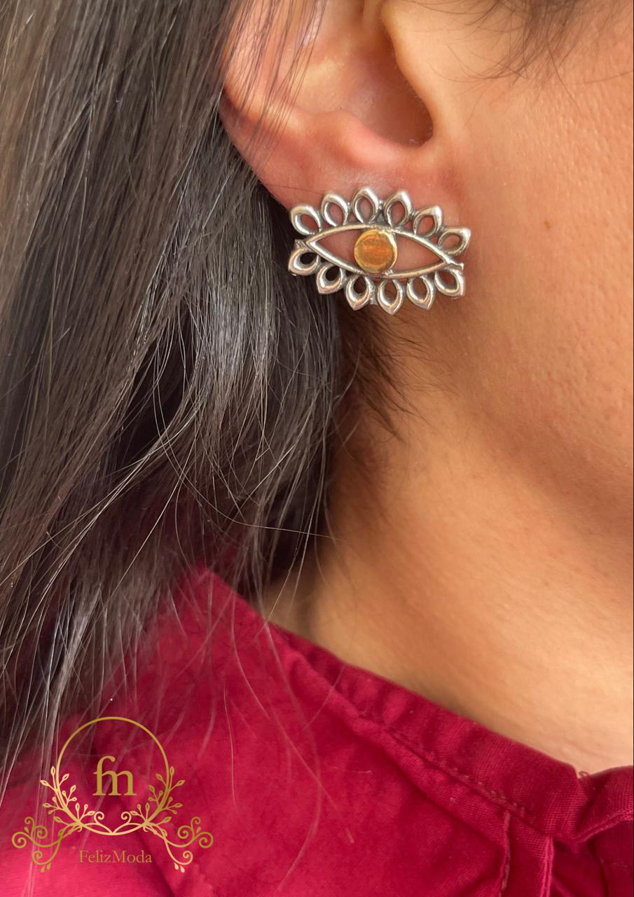 Golden eye silver earrings